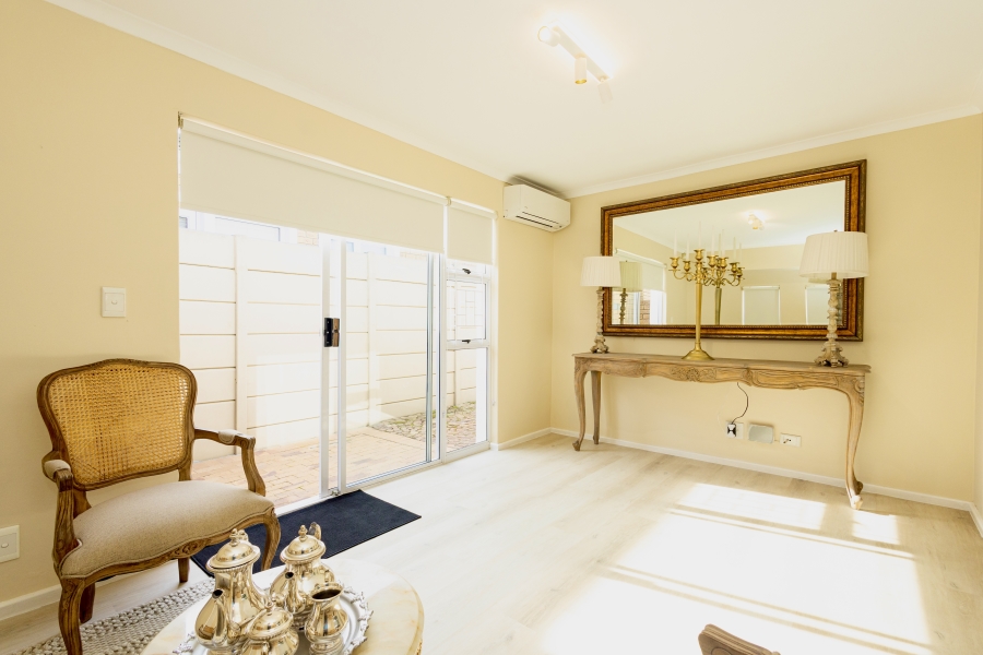 2 Bedroom Property for Sale in Sonstraal Heights Western Cape